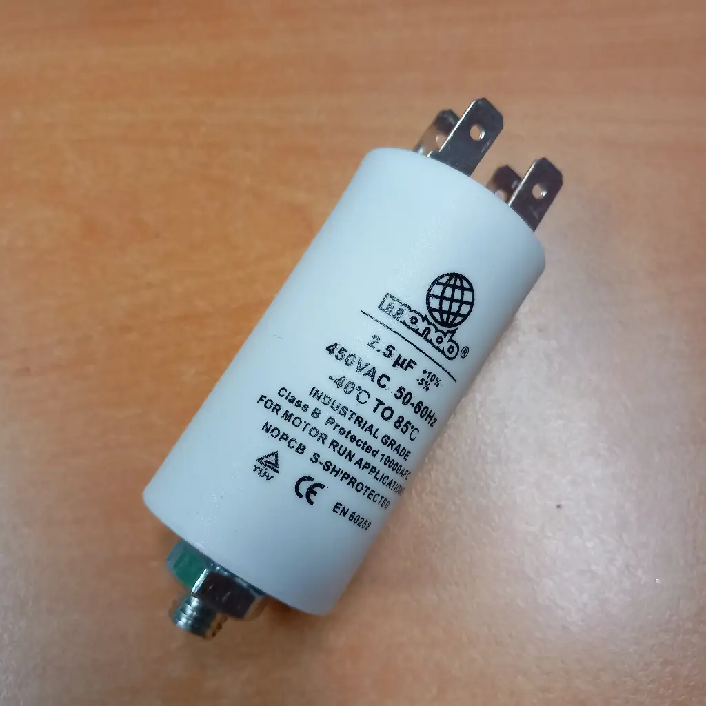 CONDENSATEUR  2.5µ  - Volt 450