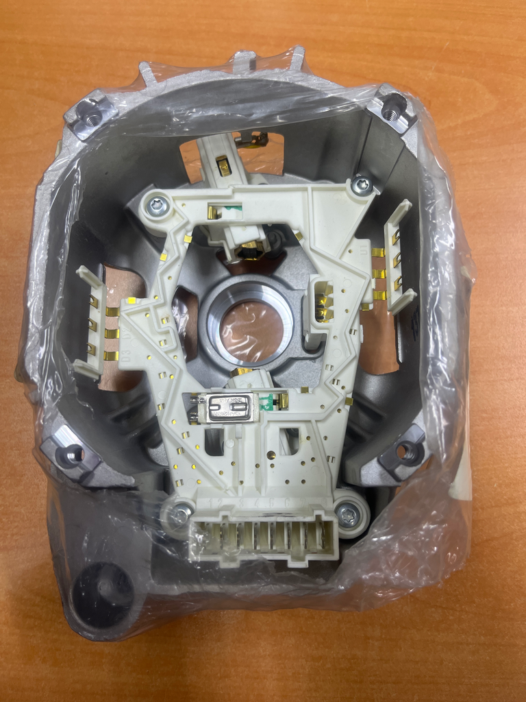 FLASQUE MOTEUR+BALAIS 8 CONTACTS SANS TACHYMETRE ML BOSCH 00496871