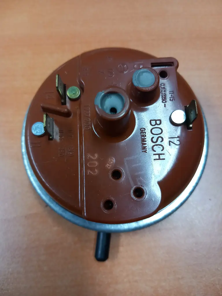 PRESSOSTAT ML  BOSCH 00073728-1727200