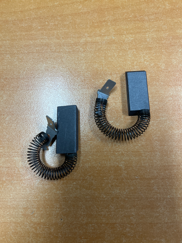 CHARBONS  SEULS POUR BALAIS MOTEUR IB-MEI M/52 M/53  ARISTON C00025295 - Jusqu'à fin de stock