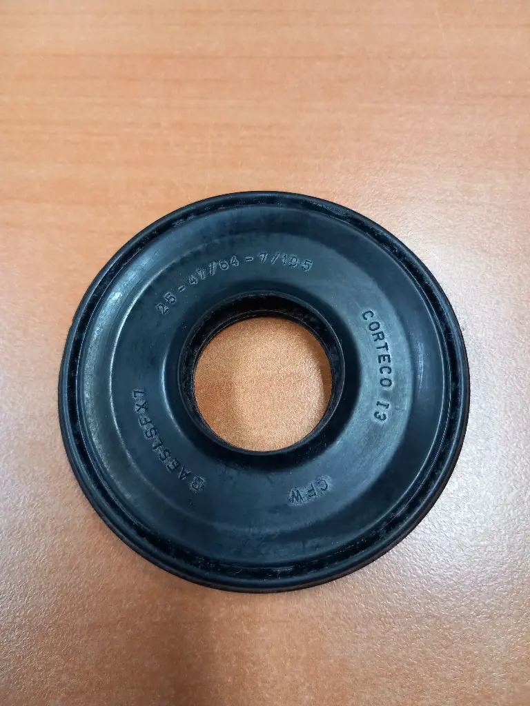 BOURRAGE ARISTON-INDESIT-MERLONI-WHIRLPOOL-C00042890 - 25 X 47/64 X 7/10.5