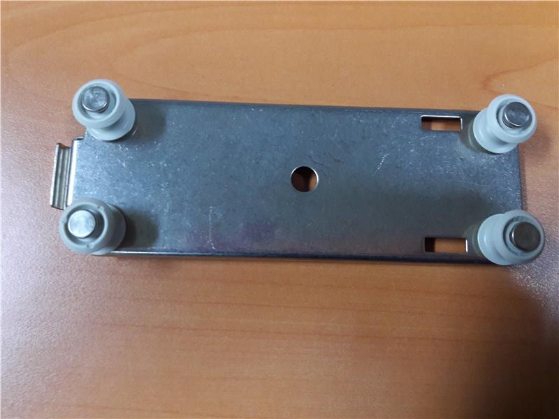 ROULETTES + SUPPORT METAL PANER LV MIELE 4376700 - Jusqu'à fin de stock