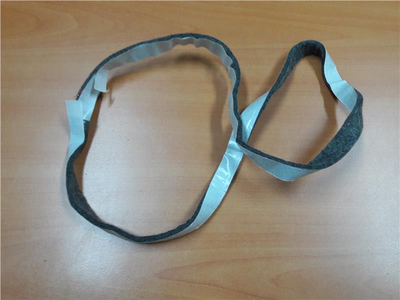 JOINT FEUTRE ADHESIF SECHE LINGE CREDA / HOT POINT 180245612 - Plus livrable