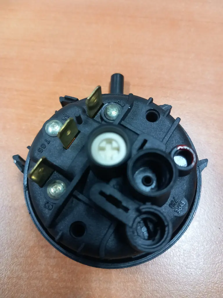 PRESSOSTAT ML ARISTON 105063