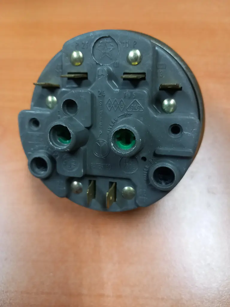 PRESSOSTAT ML WHIRLPOOL-RADIOLA 481927128375-85/50-195/80