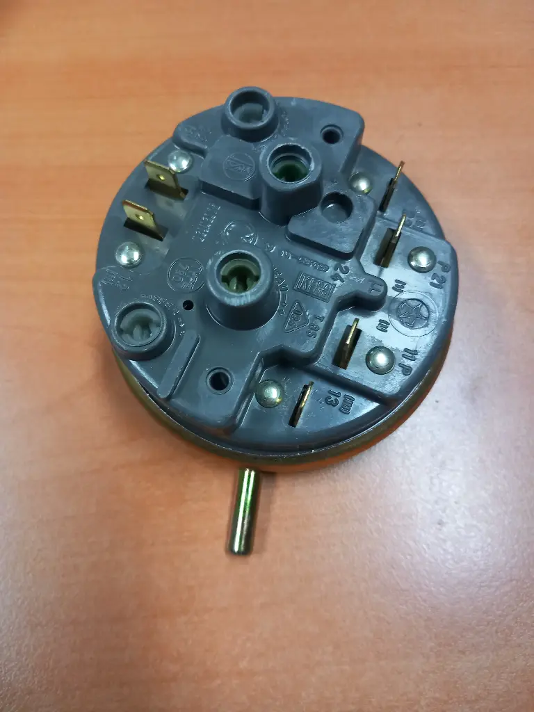 PRESSOSTAT ML WHIRLPOOL-SIERRA 481927128258-88/58-198/83
