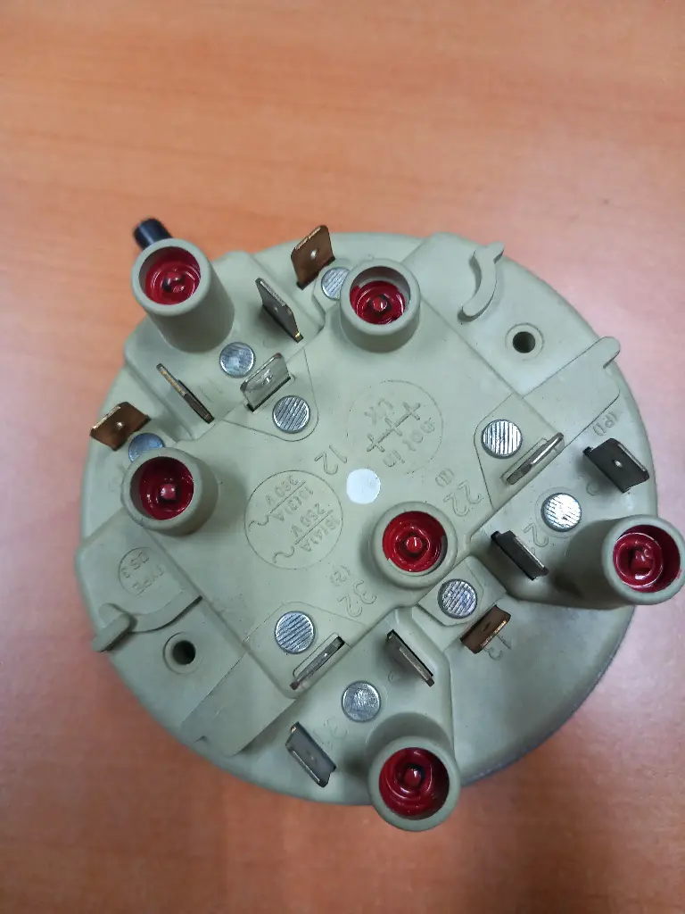 PRESSOSTAT ML  WHIRLPOOL 481927128312 105/25-136/80-183/136