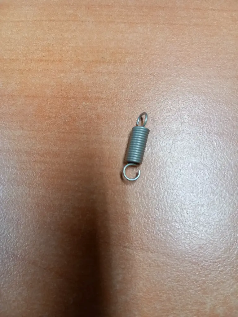 RESSORT POIGNEE ML BOSCH-SIEMENS 00032481