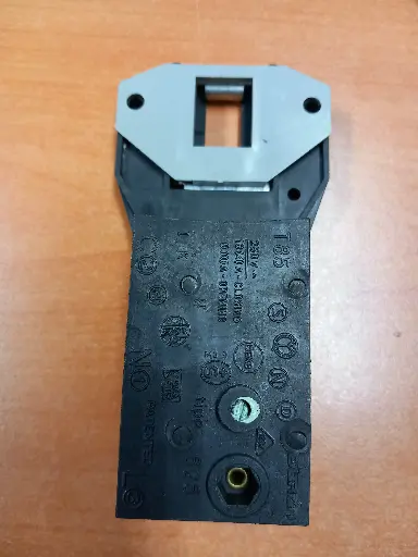 [117.001.005.004] ELECTROSERRURE WHIRLPOOL 3DB132A  MC20/A1