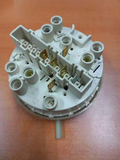 [104.001.009.007] PRESSOSTAT ZA 50209550008-