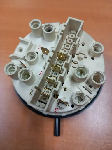 [104.001.009.011] PRESSOSTAT ML ELECTROLUX-ZANUSSI 50269230004 - Jusqu'à fin de stock-248-97-113/63-130/90