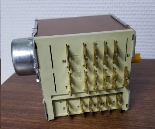 [100.001.005.049] PROGRAMMATEUR M.L. WHIRLPOOL -  ELBI 1054-7-025 5596.07588 - Jusqu'à fin de stock